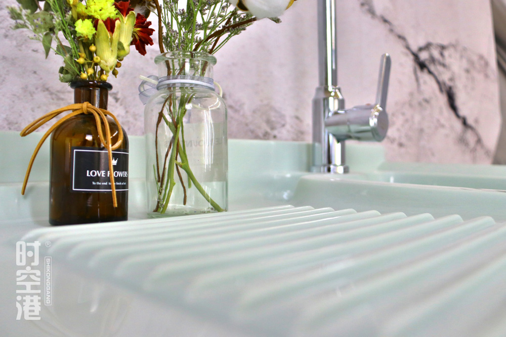 如何保养洗衣柜人造石的台面